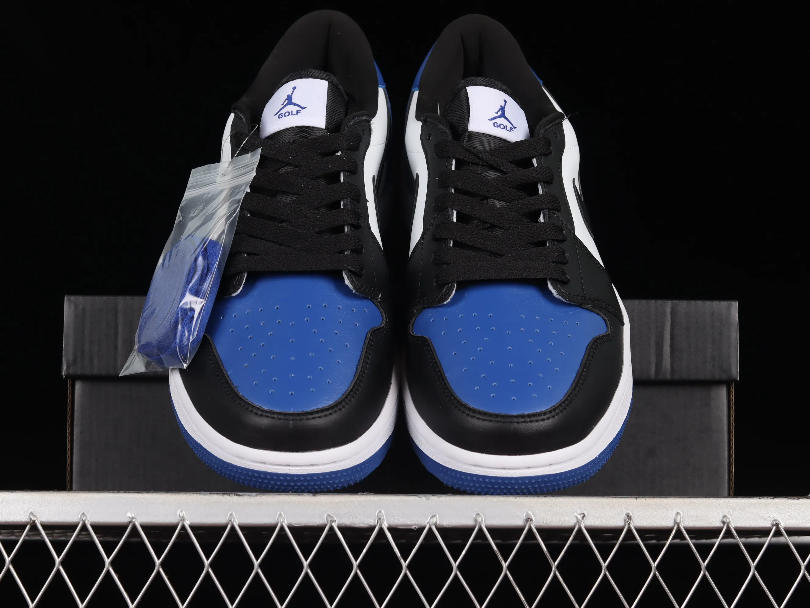 All categories Air Jordan Jordan series basketball shoes Air Jordan 1 Low Z version Air Jordan 1 Low Golf "Royal Toe" AJ1 Joe 1 new golf version black and blue toe DD9315-102